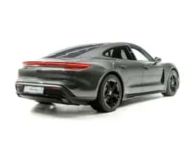 Porsche Taycan (2025) thumbnail 5