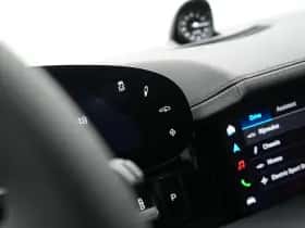 Porsche Taycan (2026) thumbnail 39
