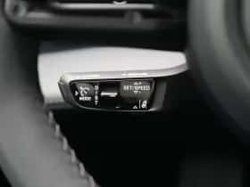 Porsche Taycan (2026) thumbnail 42