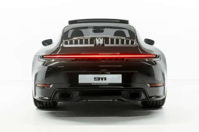 Porsche 911 (2026) thumbnail 4