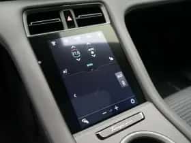 Porsche Taycan (2026) thumbnail 35