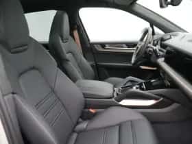 Porsche Cayenne (0) thumbnail 18