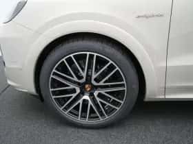 Porsche Cayenne (0) thumbnail 25