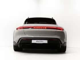 Porsche Taycan (2025) thumbnail 4