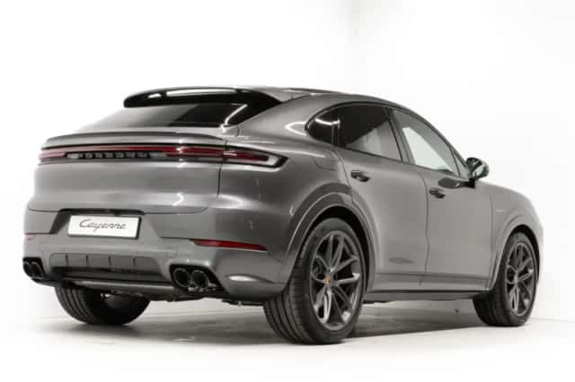 Porsche Cayenne (2025) thumbnail 5