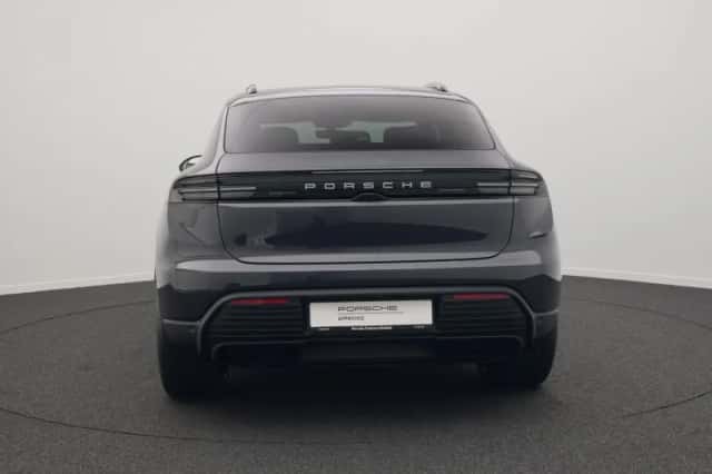 Porsche Macan (0) thumbnail 4