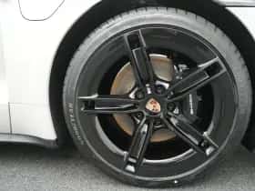 Porsche Taycan (0) thumbnail 15