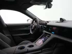 Porsche Taycan (0) thumbnail 20