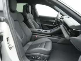 Porsche Taycan (0) thumbnail 21
