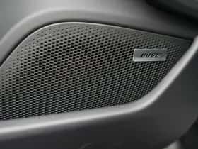 Porsche Taycan (0) thumbnail 36