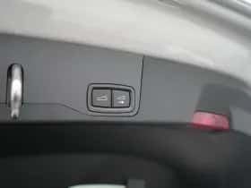 Porsche Taycan (0) thumbnail 39