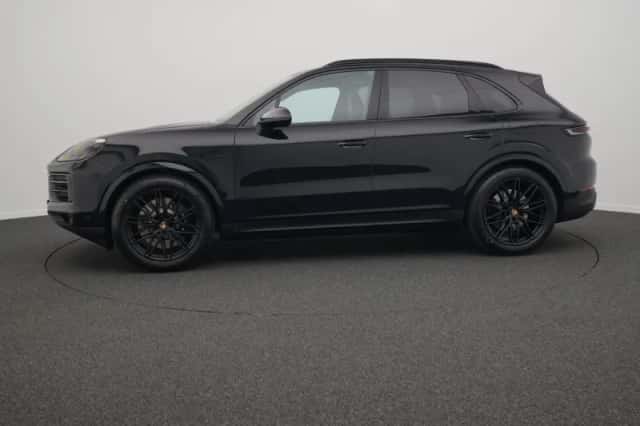 Porsche Cayenne (2026) thumbnail 2