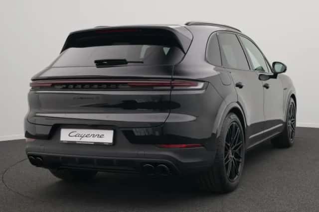 Porsche Cayenne (2026) thumbnail 5