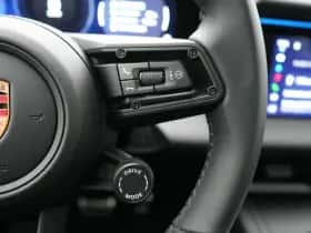 Porsche Macan (0) thumbnail 37