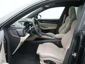 Porsche Macan (0) thumbnail 18
