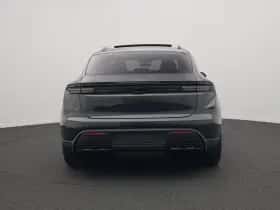 Porsche Macan (0) thumbnail 4