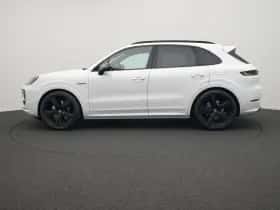 Porsche Cayenne (0) thumbnail 2