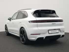Porsche Cayenne (0) thumbnail 3