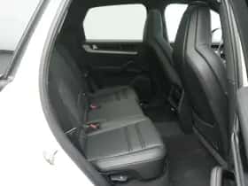 Porsche Cayenne (0) thumbnail 37
