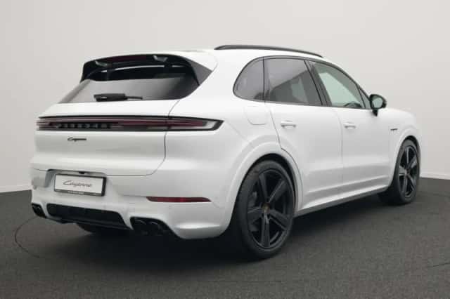 Porsche Cayenne (2026) thumbnail 5