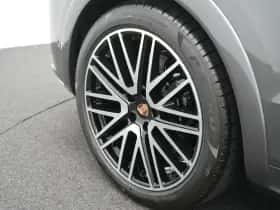 Porsche Cayenne (0) thumbnail 15