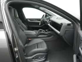 Porsche Cayenne (0) thumbnail 21