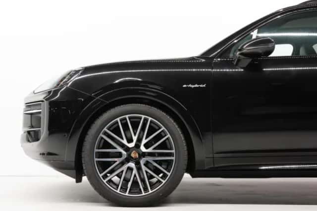 Porsche Cayenne (2026) thumbnail 5
