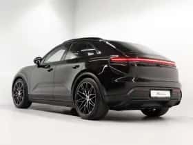 Porsche Macan (2025) thumbnail 3