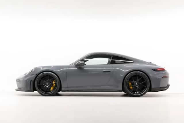 Porsche 911 (2026) thumbnail 2