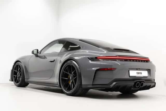 Porsche 911 (2026) thumbnail 3