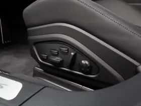 Porsche Panamera (0) thumbnail 23