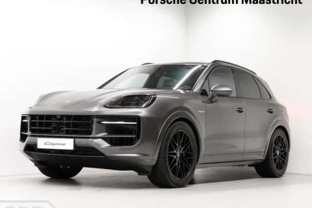 Porsche Cayenne (2025) thumbnail 1