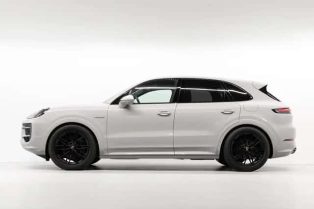 Porsche Cayenne (2026) thumbnail 2