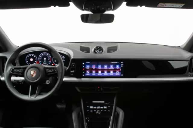 Porsche Cayenne (2026) thumbnail 4