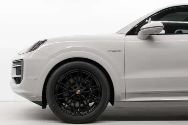 Porsche Cayenne (2026) thumbnail 5