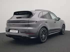 Porsche Cayenne (0) thumbnail 5