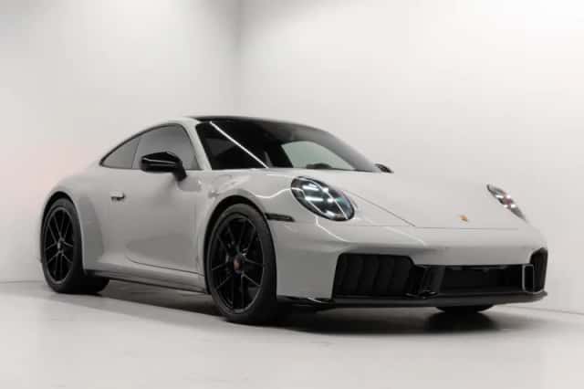 Porsche 911 (2026) thumbnail 6