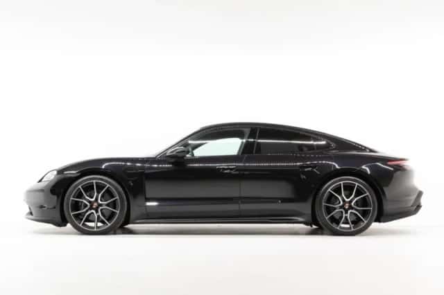 Porsche Taycan (2026) thumbnail 2