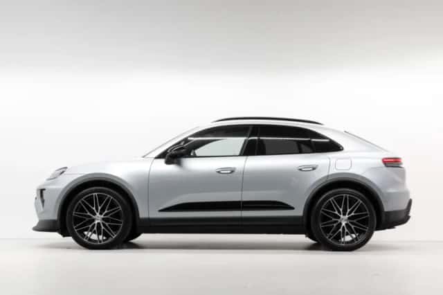 Porsche Macan (2026) thumbnail 2