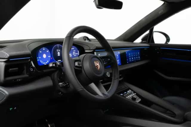Porsche Macan (2026) thumbnail 4