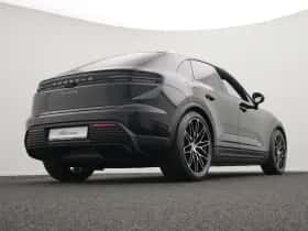 Porsche Macan (0) thumbnail 10
