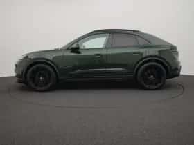 Porsche Macan (0) thumbnail 2