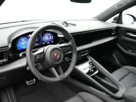 Porsche Macan (0) thumbnail 17