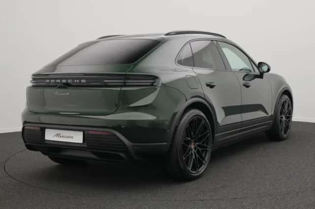 Porsche Macan (2026) thumbnail 5
