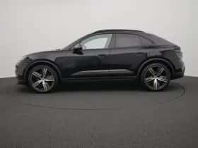 Porsche Macan (0) thumbnail 2