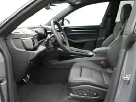Porsche Macan (0) thumbnail 17