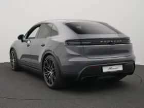 Porsche Macan (0) thumbnail 3