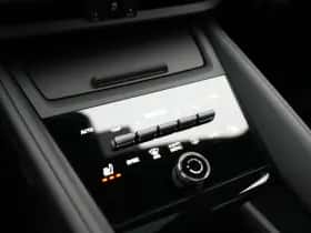 Porsche Macan (0) thumbnail 30