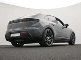 Porsche Macan (0) thumbnail 10