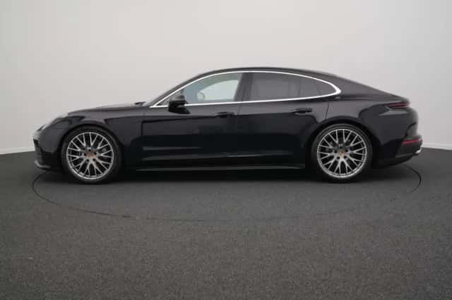 Porsche Panamera (2025) thumbnail 2